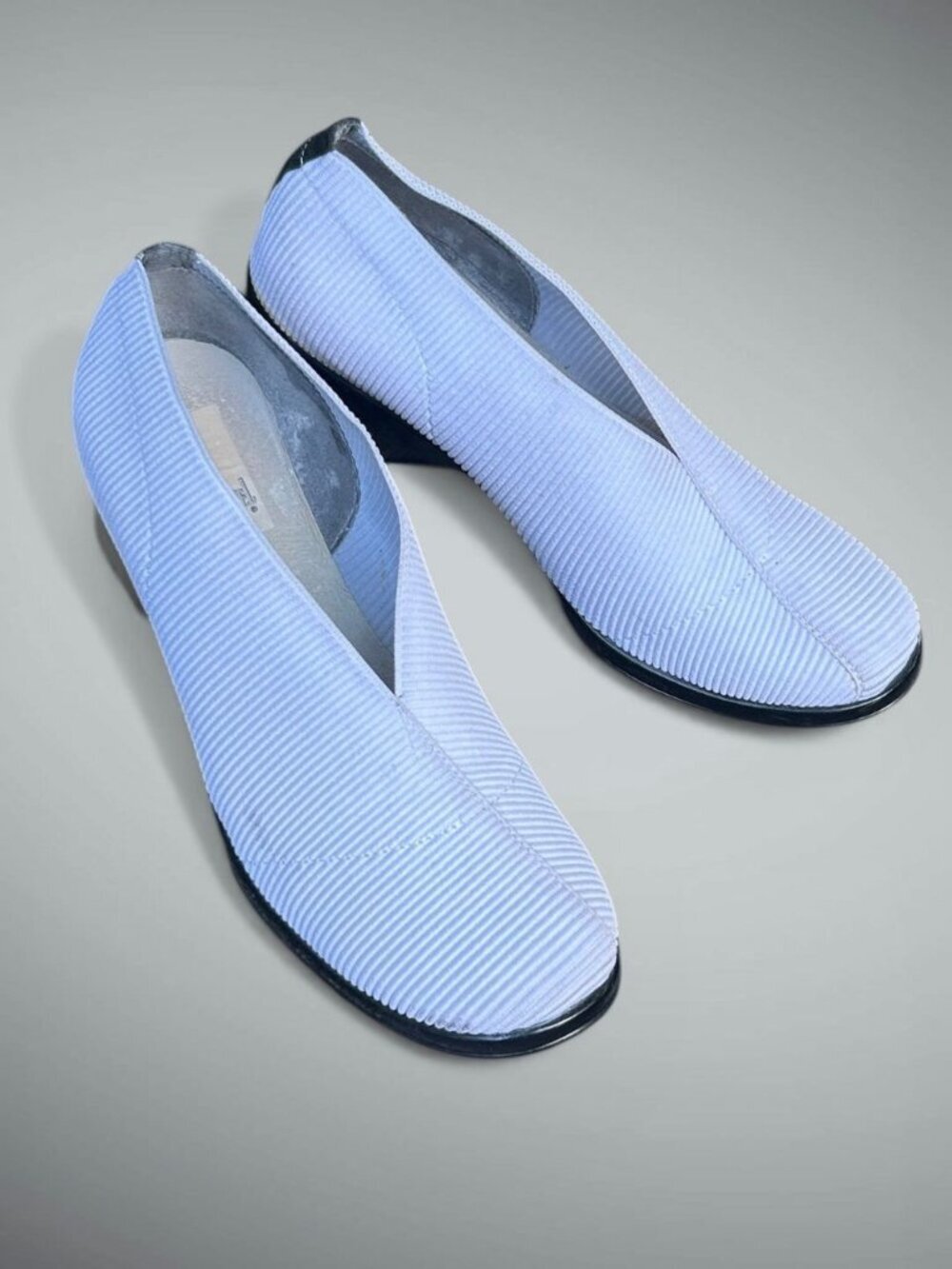 San Miguel White Ribbed Knit Slip on Casual Shoes Size 8